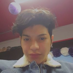 Meet your Posher, Simon